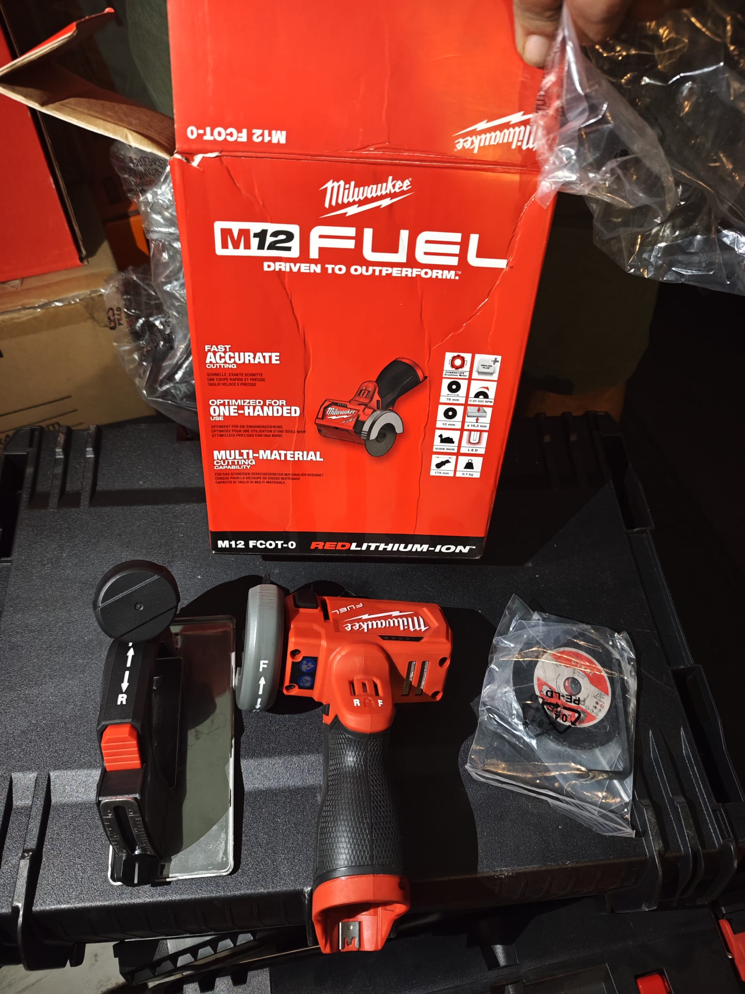 F25-901 - Ferreteria - 03